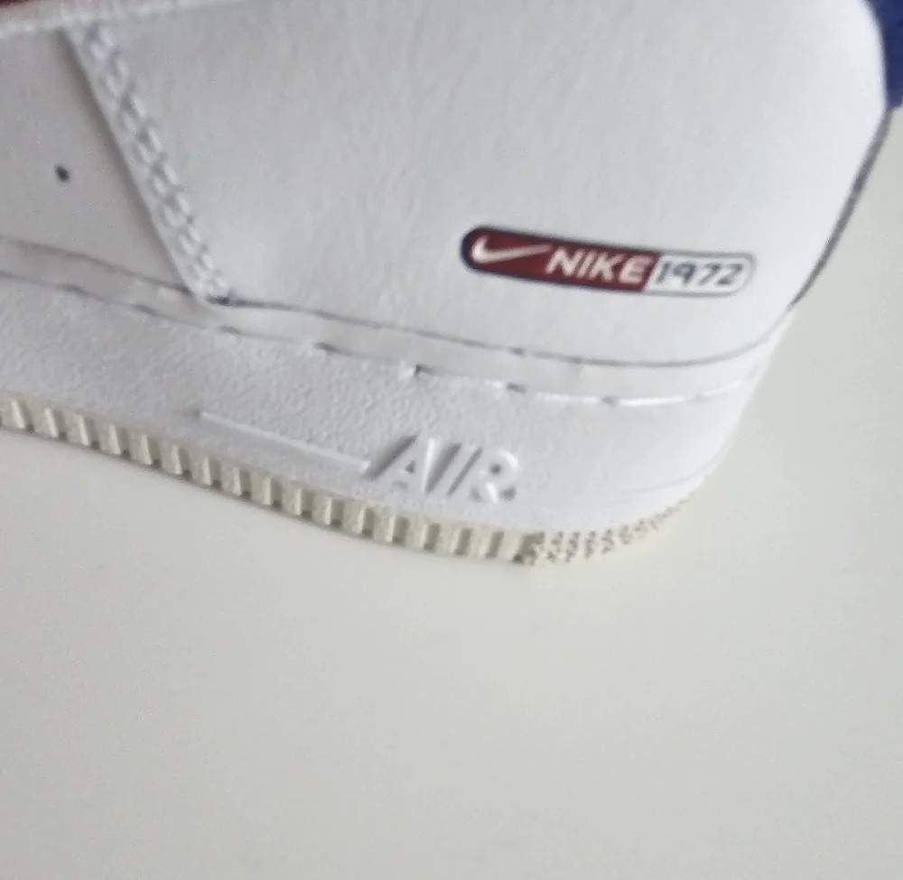 Nike Air Force 1 LV8